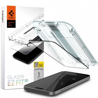 Apsauginis stiklas juodais krašteliais "Spigen Glas.Tr ”EZ FIT” su montavimo rėmeliu telefonui iPhone 15 Plus